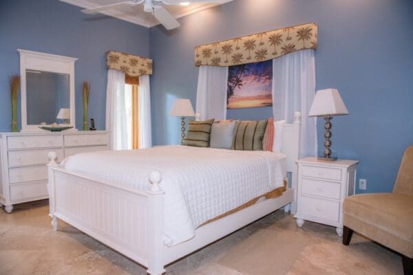 Island Palm Estate Shore Breeze - Image 7