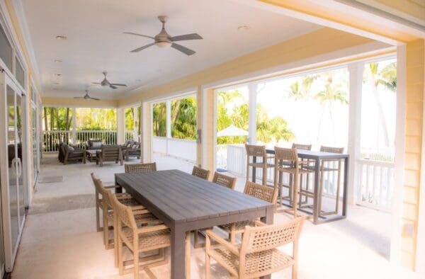 Island Palm Estate Shore Breeze - Image 13